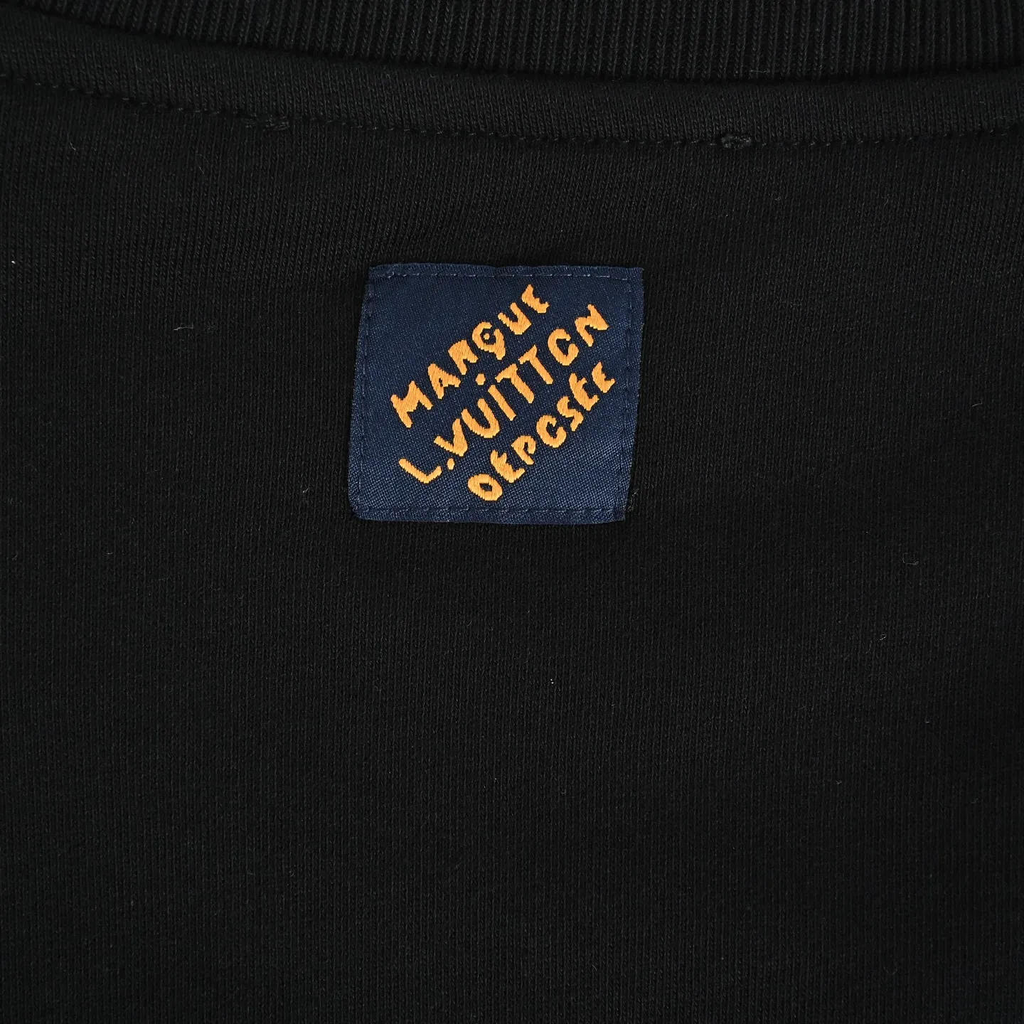 Louis Vuitton/ GRADIENT